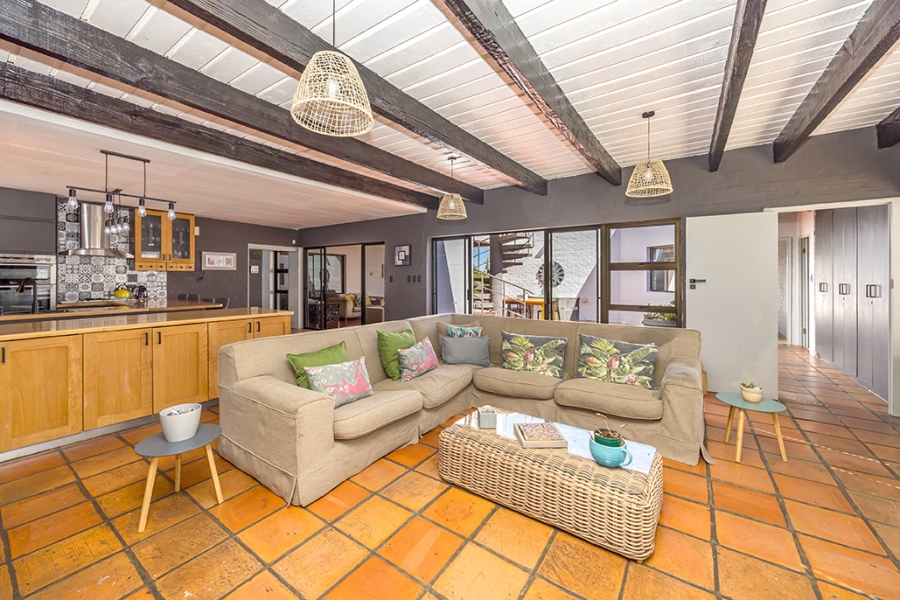 6 Bedroom Property for Sale in Brandwacht Western Cape